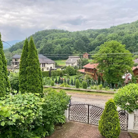 Вилла Поляна 招待所