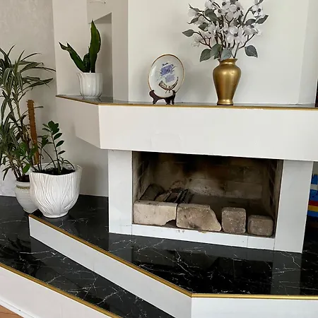 Вилла Поляна * 波利亚纳