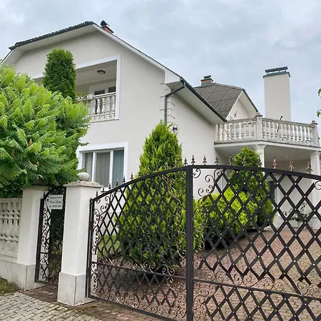 Вилла Поляна *